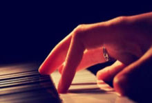 八戒体育：穆帥因辱罵裁判被歐足聯禁賽4場  羅馬俱樂部遭罰款.